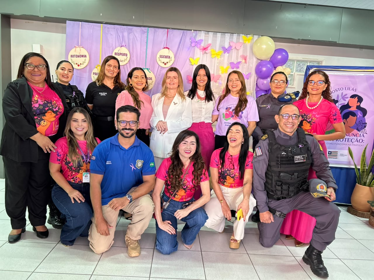 imperatriz7 Integrantes da Somos Todos Marianas e representantes da rede de proteção reunidos durante programação do Agosto Lilás.